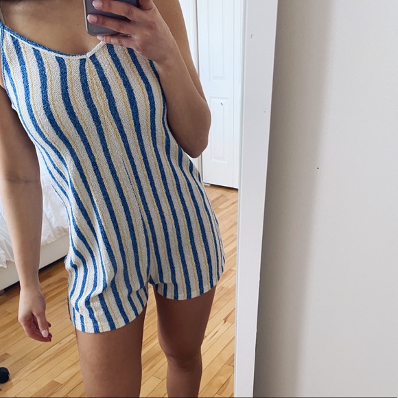 SMALL ZARA SUMMER ROMPER WHITE BLUE AND YELLOW - Picture 2 of 3